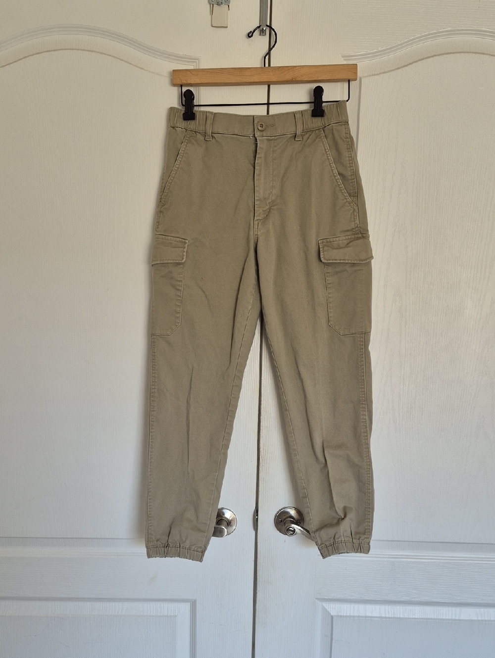 Uniqlo Khaki Cargo Jogger Pants